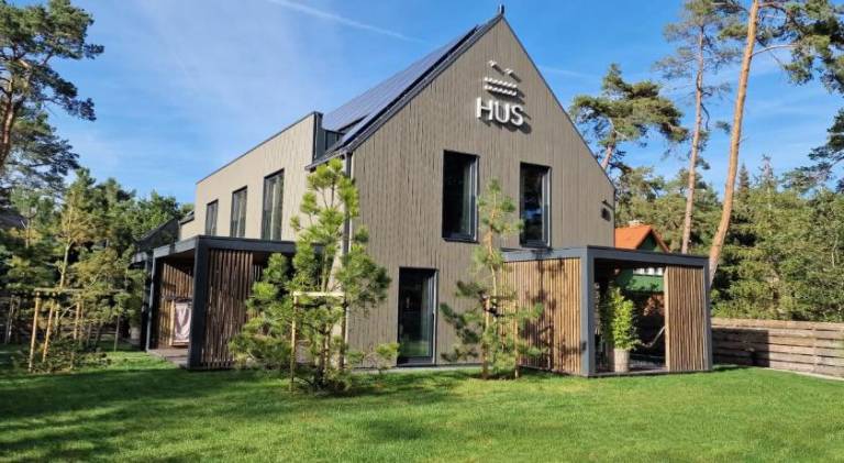 House with yard, barbeque & patio in Rewal