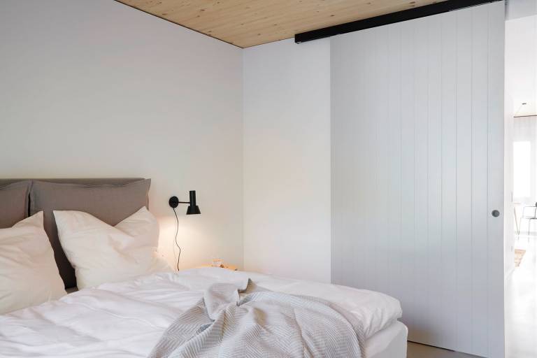 Cozy modern holiday apartment in Scandinavian style. — photo 3