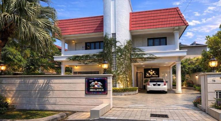 Apartment with 6 rooms for 30 persons in Kuala Lumpur