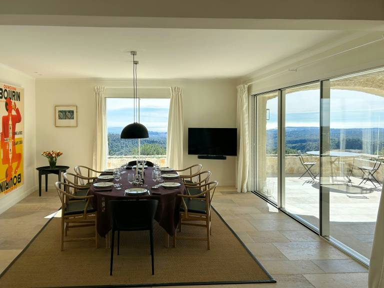 Luxury home with sea views in Tourrettes-sur-Loup — photo 4