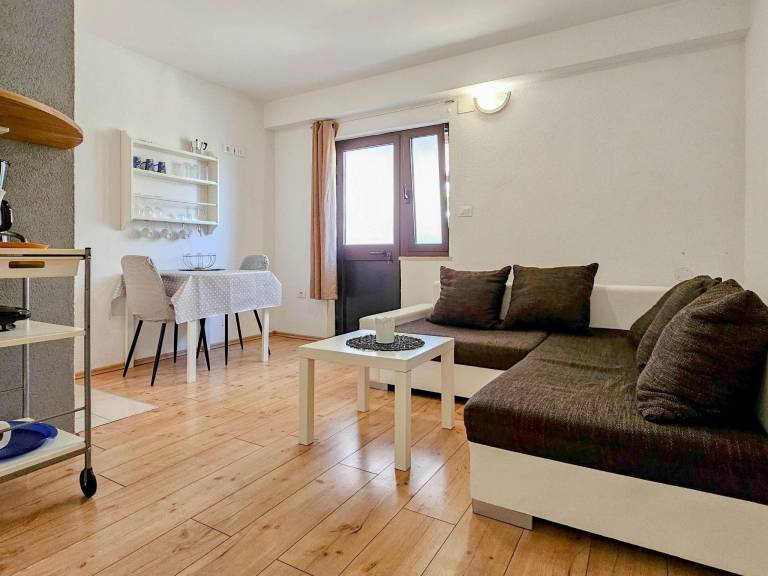 Rental apartment with patio | Dogs allowed — photo 3