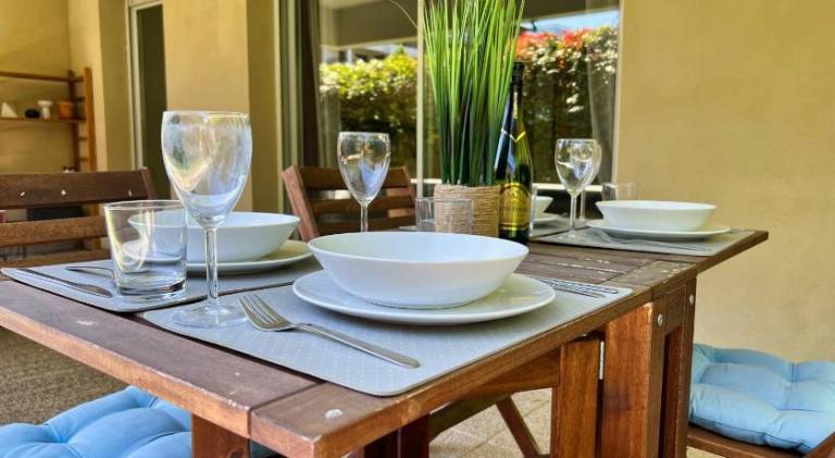 Fully equipped wonderful rental apartment with terrace & garden | Next to Canal du Midi | Suitable for remote work | Pet-friendly in Toulouse