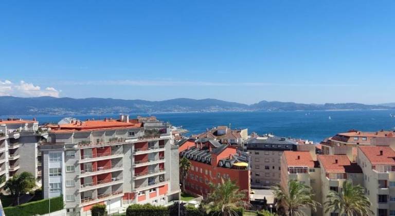 Rental apartment with terrace in Sanxenxo
