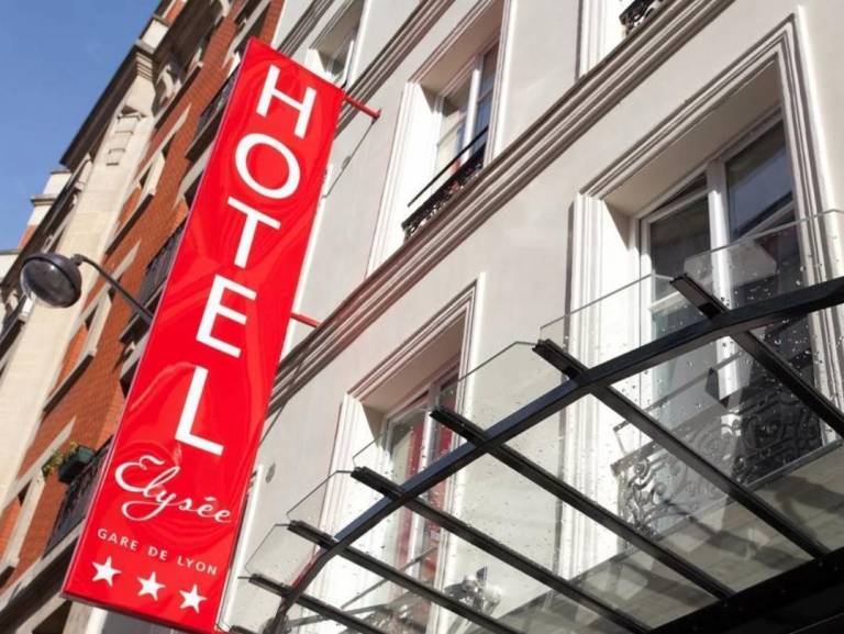 Hotel Sleeping Belle- Gare de Lyon Bastille in Charenton-le-Pont