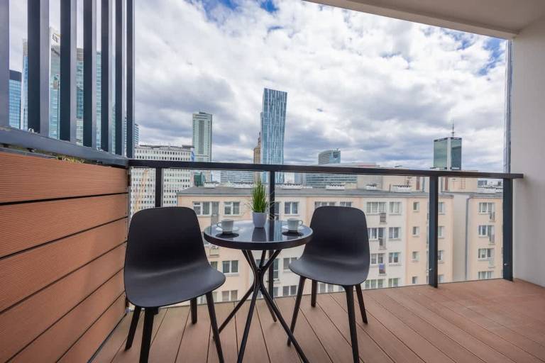 Children-friendly beautiful holiday apartment with fast internet | Next to Palace of Culture and Science | Dogs allowed — photo 3