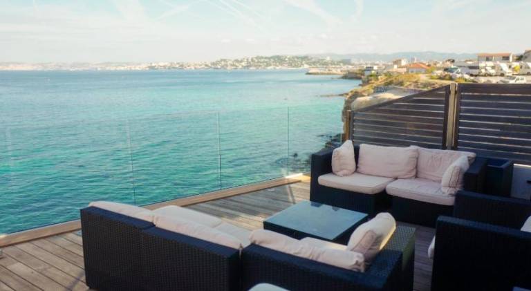 Fully equipped villa with terrace, hot tub & barbeque | Beach nearby | Perfect for remote work | Pets are welcome — photo 3