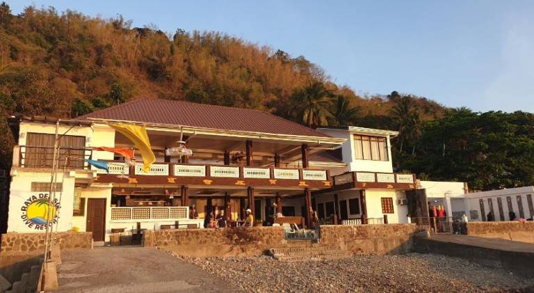 Raya Del Sol Dive Resort in Mabini