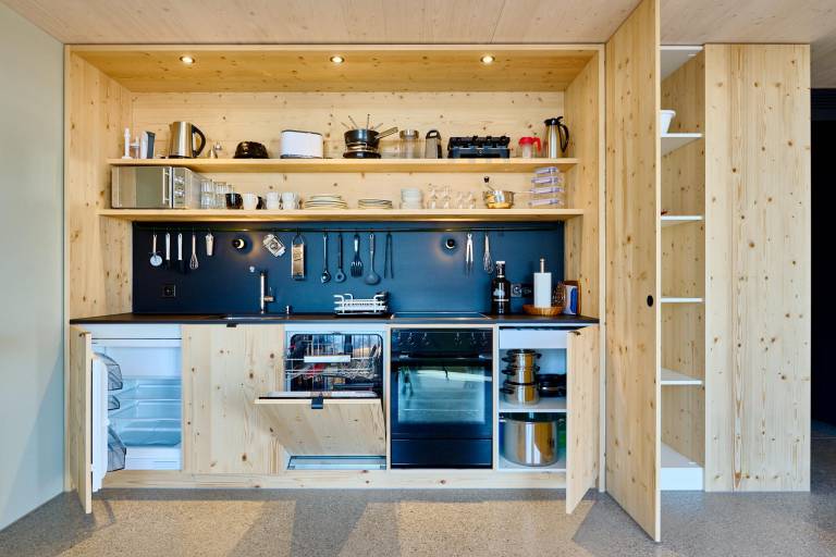 Apartment with terrace — photo 4