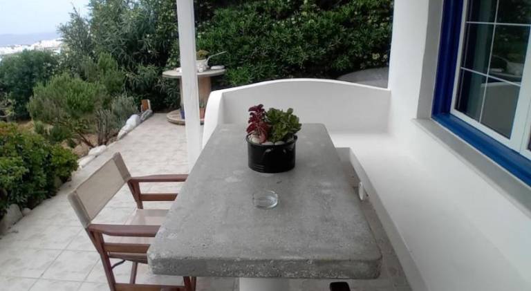 Rental apartment with yard — photo 4