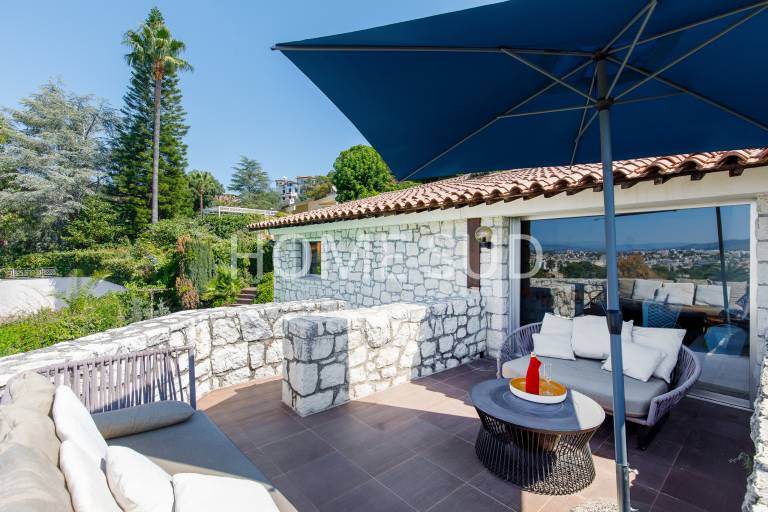 Fully equipped spacious villa with private pool, barbeque & patio | Pet-friendly — photo 3