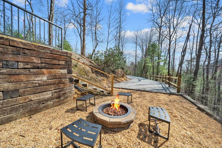 Family-Friendly Blowing Rock Retreat Fire Pit, Game Room, & Cozy Mountain Views — photo 3
