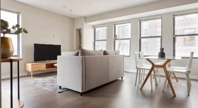 New and Lovely 1br in FIDI District with Keyless Entry — photo 4