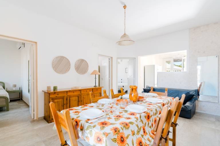 Villa 'Greta' with Private Terrace, Wi-Fi and Air Conditioning — photo 4