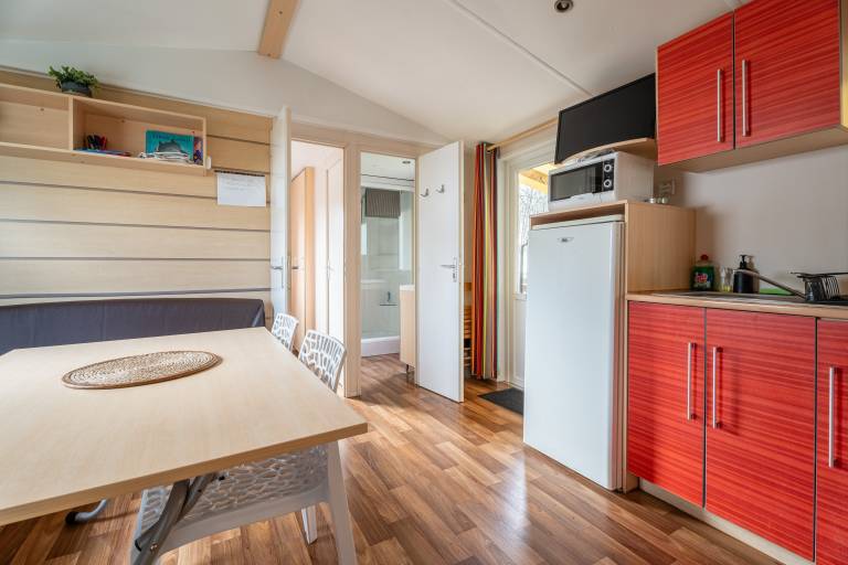 Comfortable Mobile Home B027 near Europa-Park with Private Terrace and Shared Garden — photo 5
