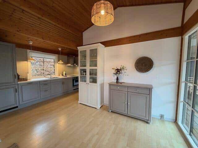 Fully equipped vacation home with patio | Pets are welcome — photo 3