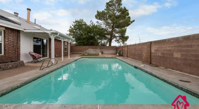 Ample house with pool | Good for workation | Pets are welcome — photo 4
