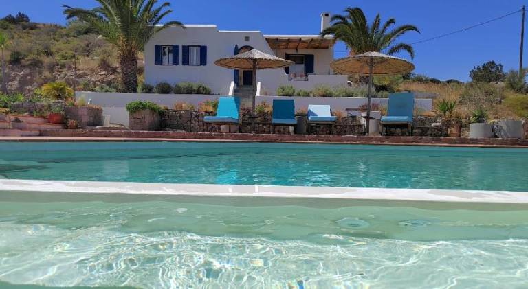 Εξυπηρετούμενο διαμέρισμα Agia Marina Beach