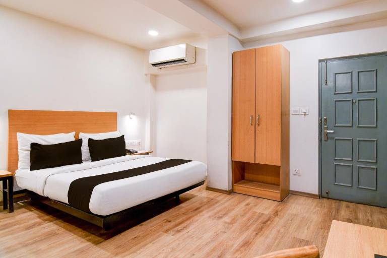 Super Townhouse VIP Road Formerly The Sky in Barasat