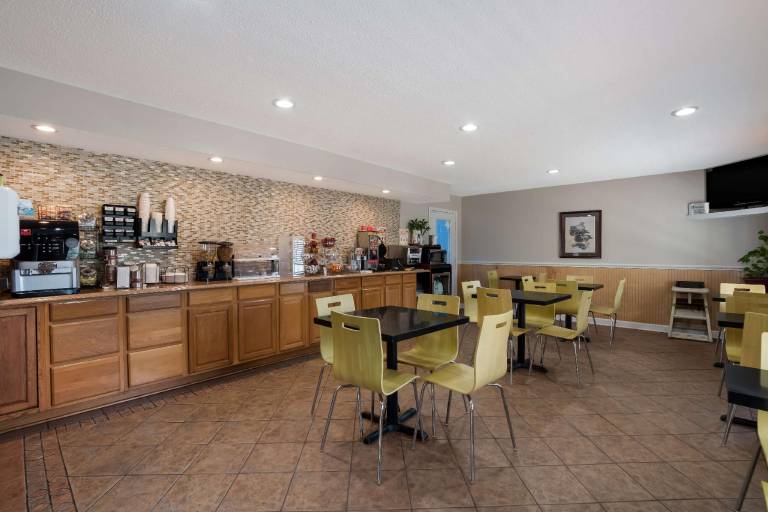 SureStay by Best Western Manning — photo 3