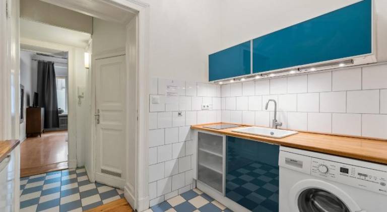 The Gleditsch - Central Schoneberg location, 1BR, 1 living room, group friendly, ideal for 2 - 4 Gue — photo 5