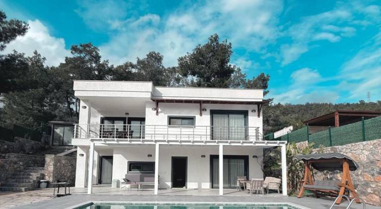 Fully equipped house with pool, terrace & garden | Perfect for remote work | Pets are welcome in Mugla