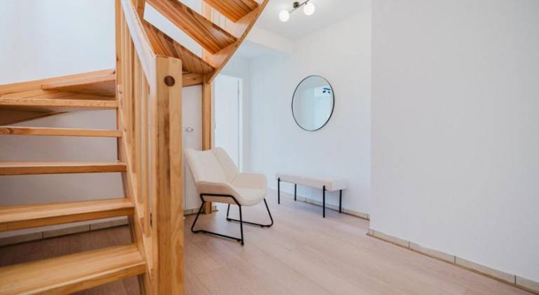 3 BR Penthouse - WHIRLPOOL - ZENTRAL - KUCHE - WIFI - KAFFEE - GERAUMIG - TERRASSE - PARKHAUS — photo 4