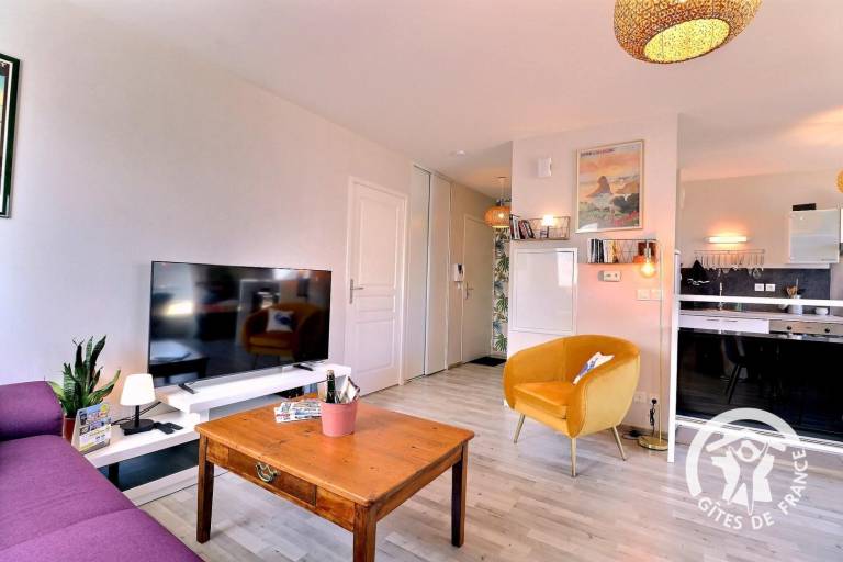 Gite with yard & patio — photo 4