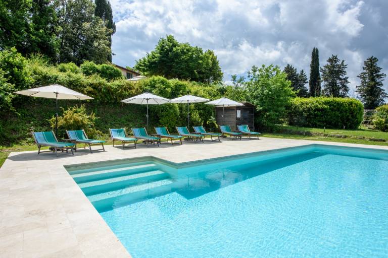 Villa with grill, private pool & yard | Perfect for remote work — photo 2