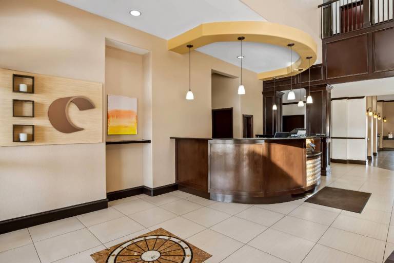Comfort Suites Waxahachie - Dallas — photo 3