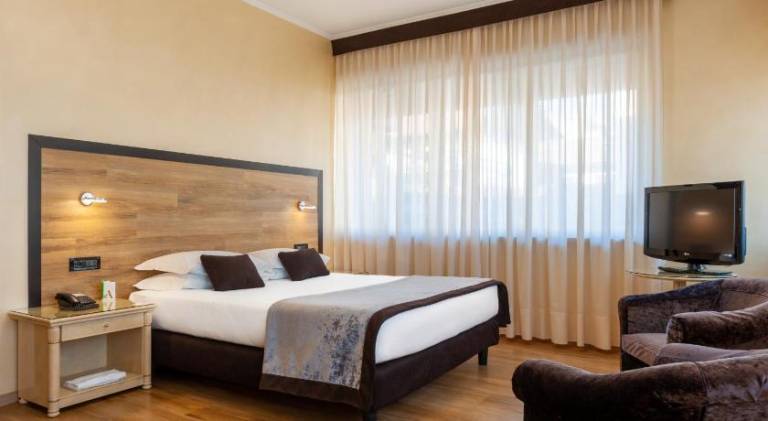 Augustus Hotel — photo 2