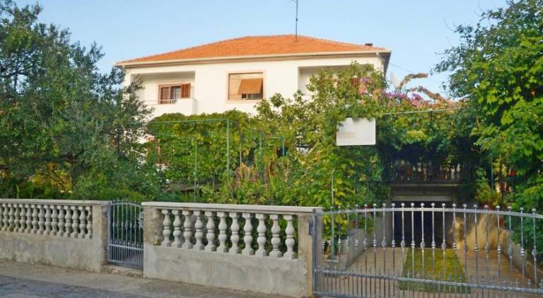 Pleasant rental apartment | Pets are welcome in Biograd na Moru
