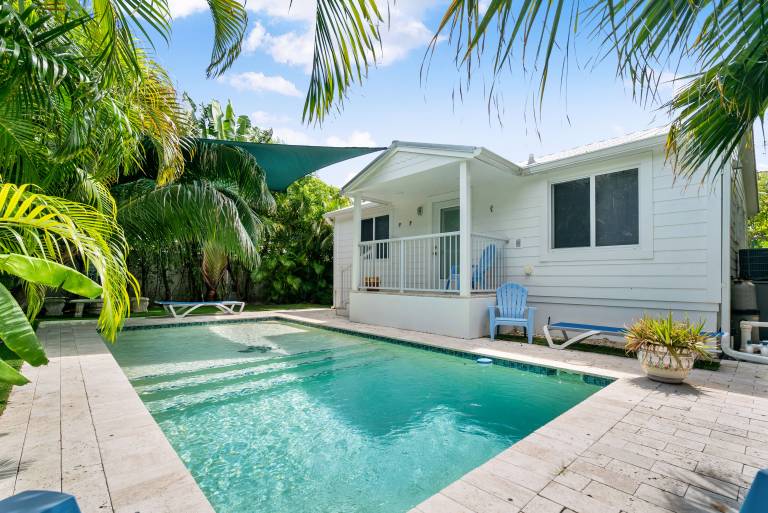 Beautiful Home located in Downtown Islamorada