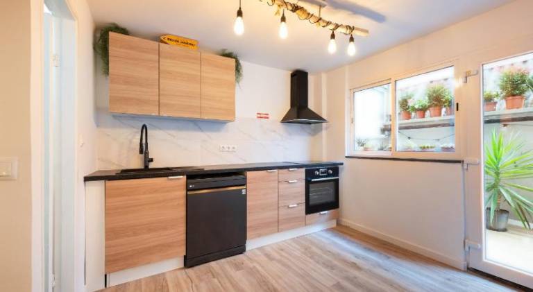 Rental apartment with yard & patio | Good for workation — photo 3