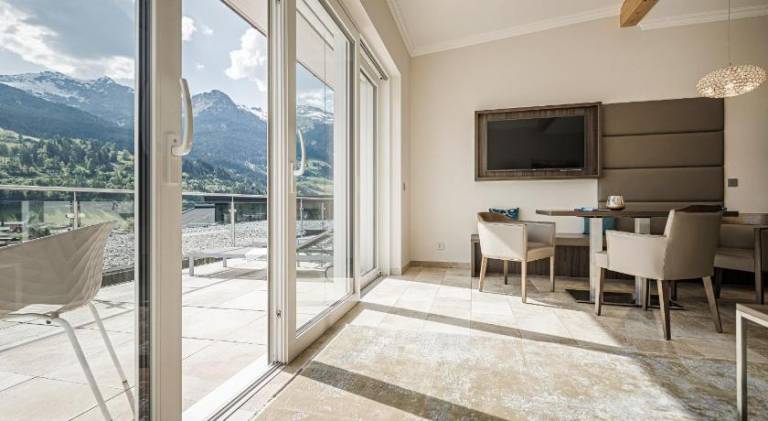 Hotel Norica - Thermenhotels Gastein mit dem Bademantel direkt in die Therme — photo 4