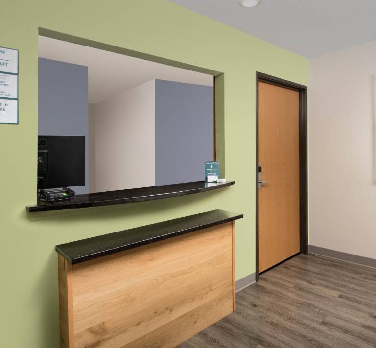 Extended Stay America Select Suites - Kansas City - South - I-49 — photo 3