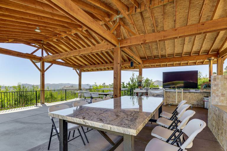 Outdoor Oasis w/ Valley Views: Temecula Escape — photo 2