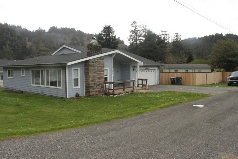 House  Gold Beach