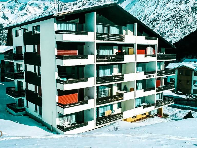 Ferienwohnung in Saas-Fee, Saas-Grund für max. 4 Personen Ferienwohnung in Saas-Fee, Saas-Grund für max. 4 Personen