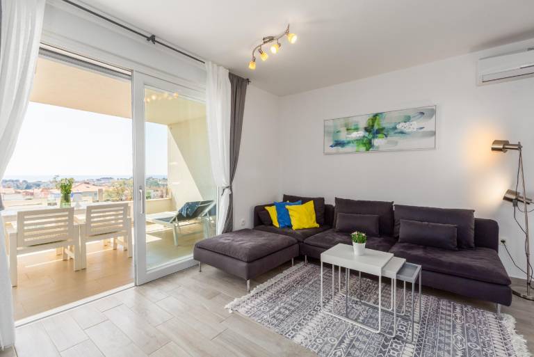 Charming rental apartment with patio | Pets are welcome — photo 2