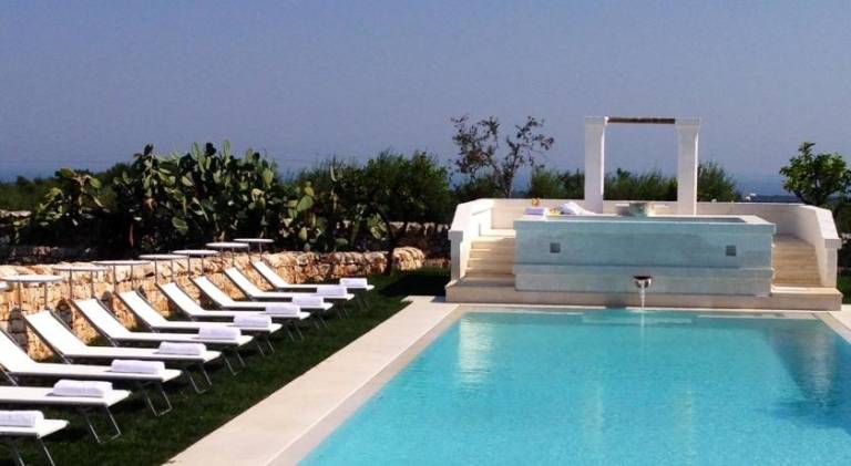 Farm with jacuzzi, private pool & garden | Pet-friendly in Fasano