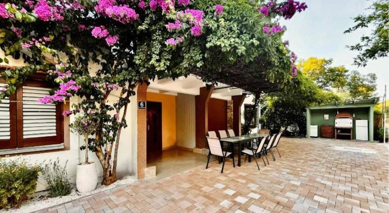 Rental apartment with 2 rooms for 4 persons in Biograd na Moru