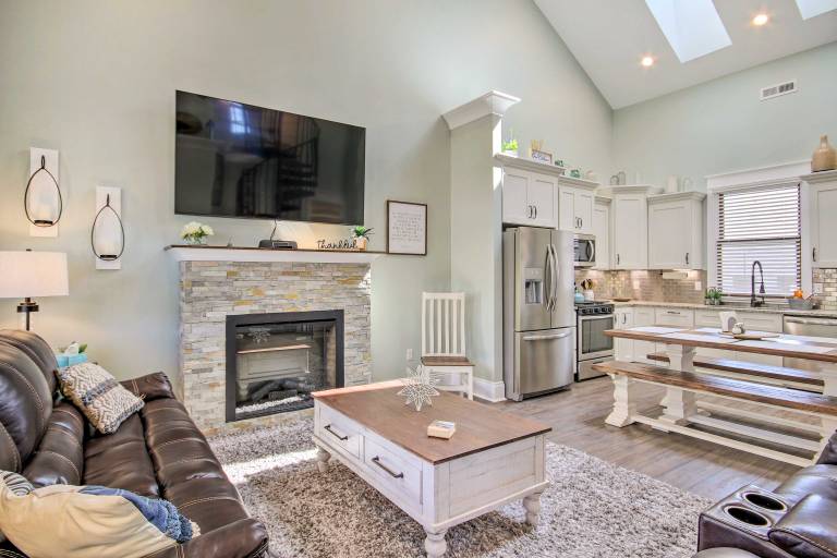 Stunning Lakefront Retreat w/ Dock Access! — photo 3
