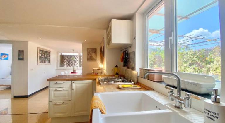 Holiday apartment with terrace in Rapallo