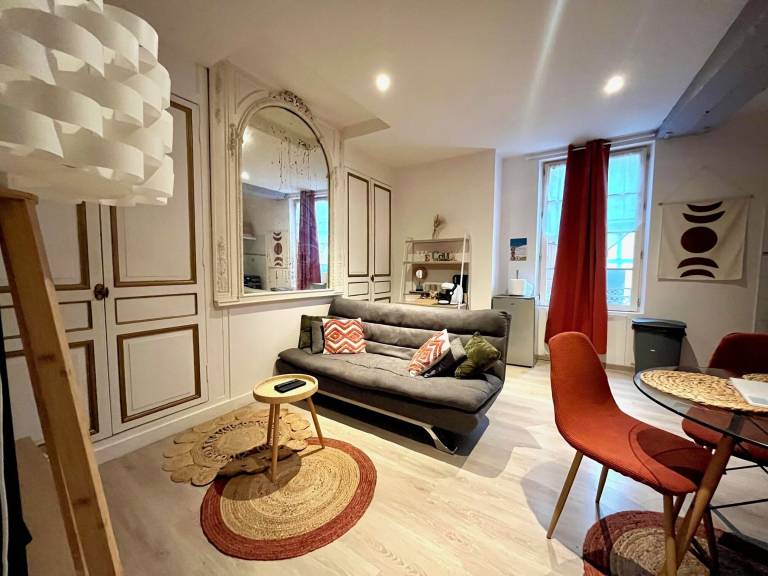 Apartment  Sens