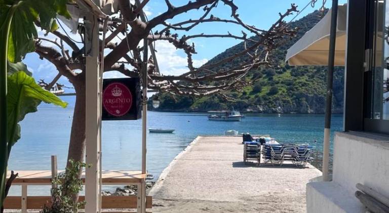 Rental apartment | Beach nearby | Pets allowed in Nafplio