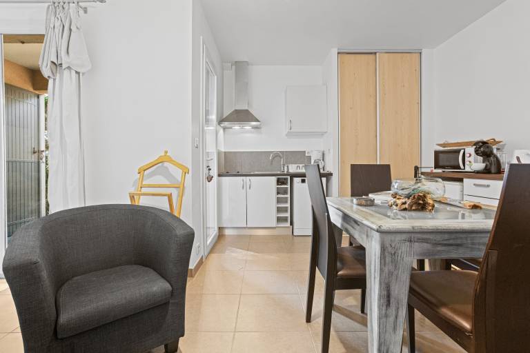 Studio "2 - Le Mas Du Soleil" with Sea View, Wi-Fi and Air Conditioning — photo 4