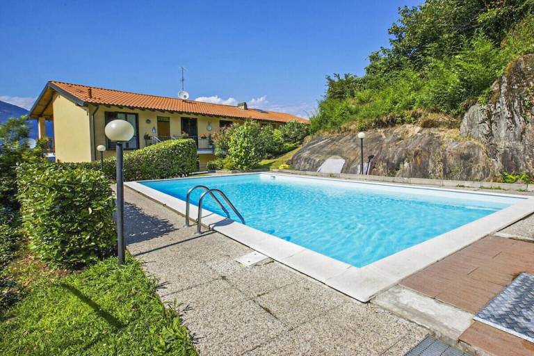 Ferienhaus Maccagno con Pino e Veddasca