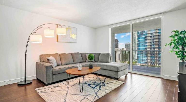Comfy 28th floor • Brickell • Ocean & City Views — photo 2