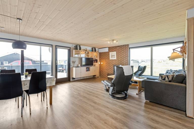 Fully equipped vacation home with sauna & terrace | Close to the beach | Dogs allowed — photo 4