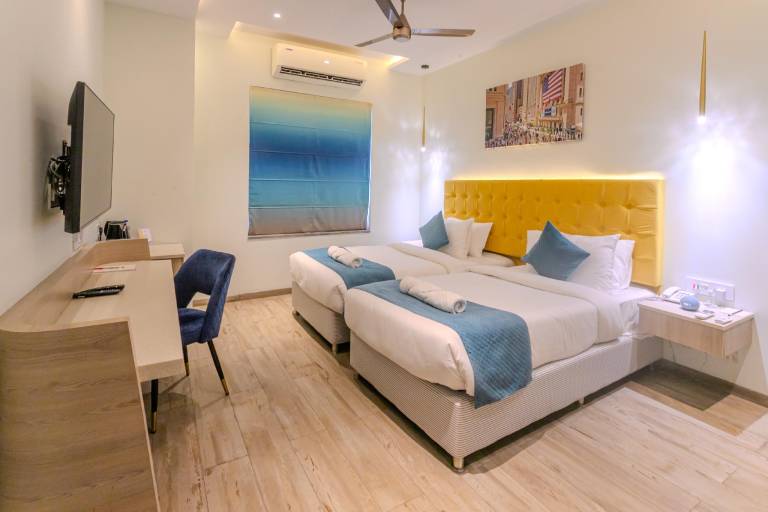 World Inn Hotel